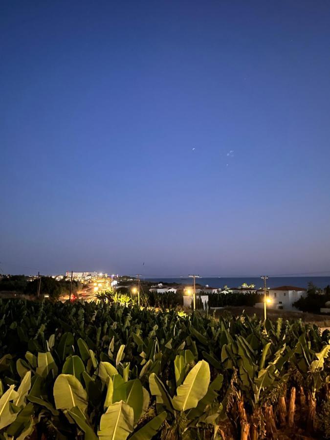 Blue Seaview Appartments Paphos Exterior foto