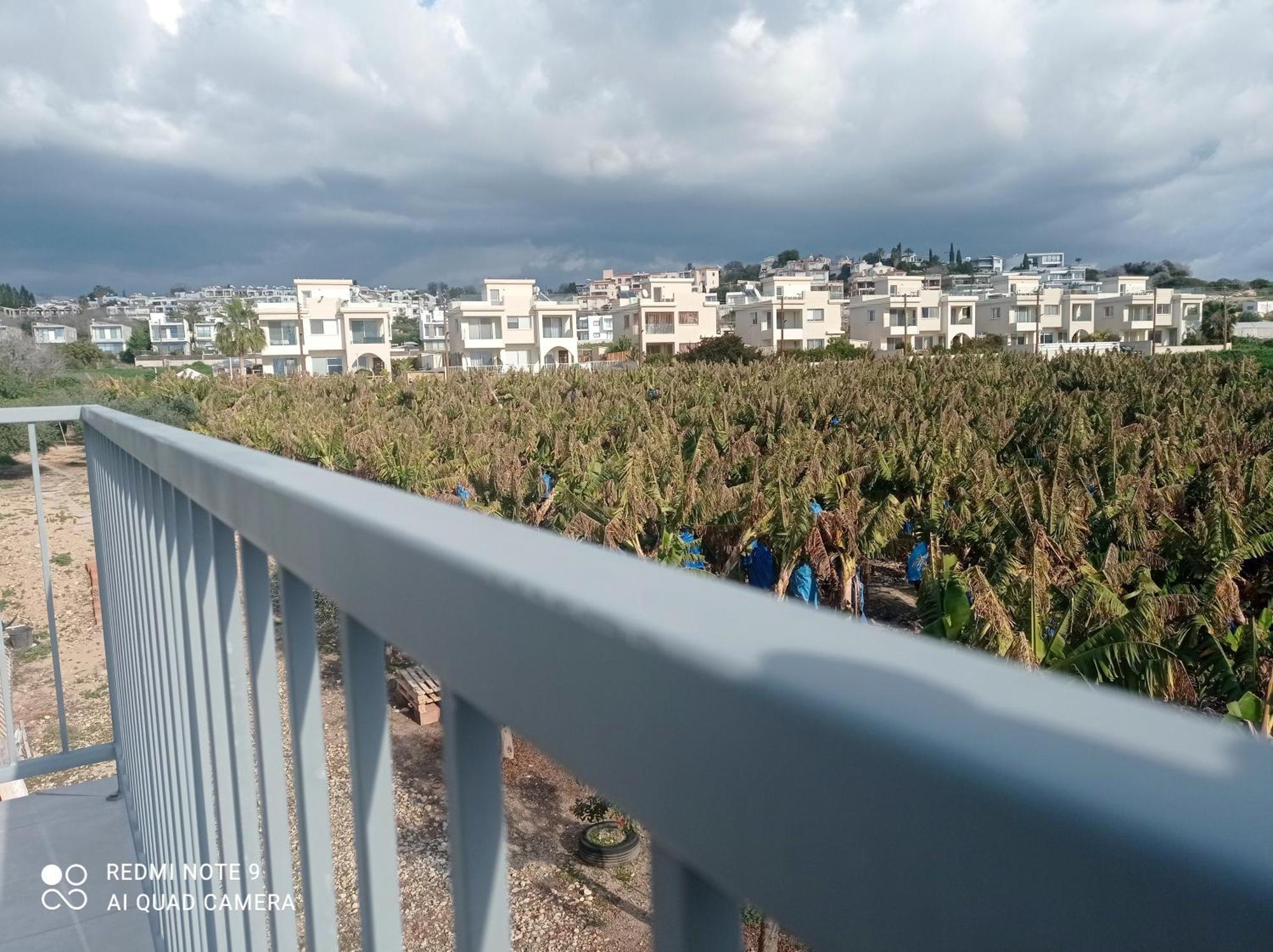 Blue Seaview Appartments Paphos Exterior foto